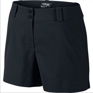 EUC WOMEN’S SIZE 6 NIKE FIT DRY GOLF SHORTS